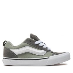 Vans. Szare trampki i tenisówki chłopięce Vans, bez wzorów, bez zapięcia. Za 209.99 zł.