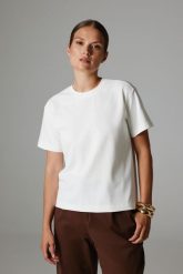 T-SHIRT KIM ECRU XS - Flawless. T-shirty damskie Flawless, uniwersalny, bez wzorów, z bawełny, klasyczne, bez kołnierzyka. Za 219.00 zł.