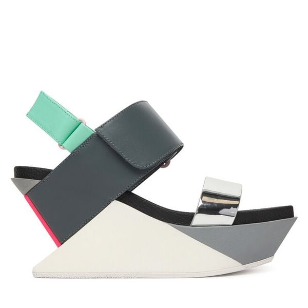 Sandały United Nude. Sandały damskie United Nude, bez wzorów, bez obcasa, na koturnie, bez zapięcia. Za 757.99 zł.