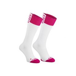Skarpety do gry w siatkówkę V500 biało-różowe. Skarpety damskie marki ALLSIX. Za 19.99 zł.