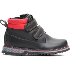 Czarne Traperki Take Place. Czarne buty zimowe chłopięce Born2be, z materiału. Za 69.99 zł.