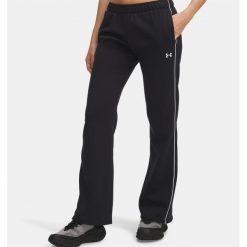 Spodnie Dresowe Damskie UA RIVAL FLC PIPED PANT 6003711-003. Czarne spodnie dresowe damskie Under Armour, bez wzorów, z dresówki. Za 135.99 zł.