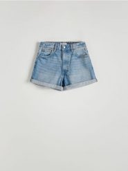 Szorty jeansowe - niebieski. Niebieskie szorty damskie Reserved, bez wzorów, z denimu, klasyczne. W wyprzedaży za 69.99 zł.