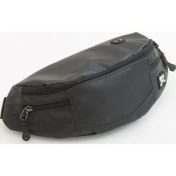 Saszetka typu nerka - Czarny. Czarne saszetki męskie Reserved. Za 59.99 zł.