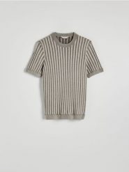 Sweter ze strukturalnej dzianiny - złamana biel. Swetry przez głowę męskie Reserved, l, bez wzorów, z bawełny, bez kołnierzyka. W wyprzedaży za 49.99 zł.