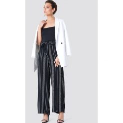 Trendyol Szerokie spodnie w paski - Black. Paski damskie marki Trendyol. Za 121.95 zł.