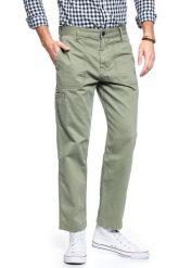 SPODNIE MĘSKIE LEE CARPENTER LICHEN GREEN L70YLD82 112118767. Zielone spodnie materiałowe męskie Lee, l, bez wzorów, z materiału. Za 199.99 zł.