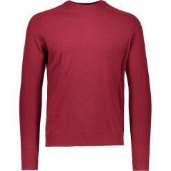 Sweter w kolorze bordowym. Czerwone swetry przez głowę męskie marki Benetton, z wełny, z okrągłym kołnierzem. W wyprzedaży za 79.95 zł.