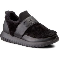 Sneakersy CALVIN KLEIN JEANS - Rachel Black. Czarne półbuty damskie Calvin Klein Jeans, bez wzorów, z jeansu, bez obcasa, na płaskiej podeszwie, bez zapięcia. W wyprzedaży za 379.00 zł.