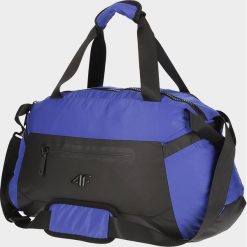 Torba sportowa TPU060 - kobalt. Torby sportowe męskie 4f, bez wzorów. W wyprzedaży za 139.99 zł.