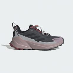 Buty Terrex Trailmaker 2 GORE-TEX Speed Lace Hiking. Czarne trekkingi damskie Adidas, wspinaczkowe, gore-tex. Za 553.20 zł.