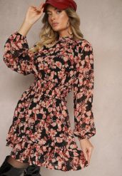 Czarna Taliowana Sukienka w Kwiaty z Gumką w Pasie Ozdobiona Falbanką Ziarae. Czarne sukienki damskie Renee, na imprezę, l, bez wzorów, eleganckie, bez kołnierzyka, bez ramiączek, mini, kopertowe. Za 139.99 zł.