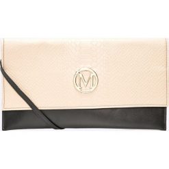 Manzana - Kopertówka. Czarne kopertówki damskie Manzana, bez wzorów, z materiału, eleganckie, na ramię, duże, bez dodatków. W wyprzedaży za 27.90 zł.