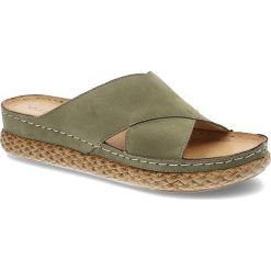 Zielone Klapki Wasak Wygodne Skórzane Buty. Zielone klapki damskie Wasak, bez wzorów, z nubiku, eleganckie, bez obcasa, na platformie. Za 155.00 zł.