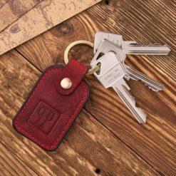 Paolo Peruzzi Zestaw prezentowy portfel damski skórzany vintage i brelok do kluczy czerwony ZUP-104-RD. Czerwone portfele damskie Paolo Peruzzi, bez wzorów. Za 168.93 zł.