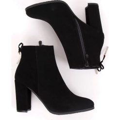 Eleganckie botki na obcasie czarne NS055P Black. Czarne botki damskie ButyModne, eleganckie, bez obcasa, na obcasie, bez zapięcia. W wyprzedaży za 169.00 zł.