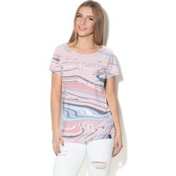 Colour Pleasure Koszulka damska CP-034 282 niebiesko-błękitno-różowa r. XXXL-XXXXL. Bluzki damskie marki Colour Pleasure. Za 70.35 zł.