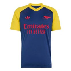 Koszulka przedmeczowa Arsenal 2026/27. Niebieskie koszulki sportowe męskie Adidas, l, bez wzorów, z materiału, bez kołnierzyka, bez ramiączek, do piłki nożnej. Za 301.50 zł.