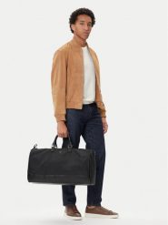 Guess Torba weekendowa TMIBNY P5335 Czarny. Czarne torby sportowe męskie Guess, z aplikacjami, z materiału. Za 589.99 zł.