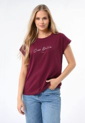 Koszulka z napisem, Comfort Fit, T-CIA. Czerwone t-shirty damskie Volcano, s, bez wzorów, z bawełny, wakacyjne, bez kołnierzyka. Za 59.99 zł.