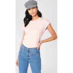 Rut&Circle T-shirt Ella Basic - Pink. T-shirty damskie marki Rut&Circle. W wyprzedaży za 40.47 zł.
