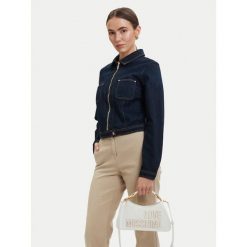 Torebka LOVE MOSCHINO. Białe torebki do ręki damskie Love Moschino, bez wzorów, klasyczne, bez dodatków. Za 907.99 zł.