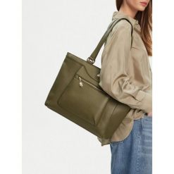 Torebka Beverly Hills Polo Club. Zielone torebki do ręki damskie Beverly Hills Polo Club, bez wzorów, bez dodatków. Za 229.99 zł.