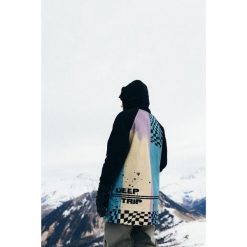 Bluza outdoorowa z kapturem męska DEEP TRIP Drift softshell. Czarne bluzy męskie DEEP TRIP, na zimę, m, bez wzorów, z softshellu, z kapturem. Za 499.00 zł.