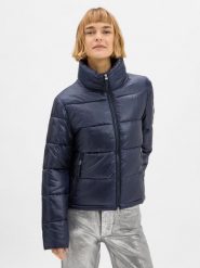 Joop Jeans kurtka puchowa - Opika Kobiety Sztuczne włókno niebieski, S. Niebieskie kurtki damskie JOOP! Jeans, s, bez wzorów, z jeansu, bez kaptura. Za 599.95 zł.