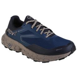 Buty do biegania męskie, Inov-8 RocFly G 350 GTX. Niebieskie buty sportowe męskie Inov-8, z gumy, bez zapięcia, do biegania. Za 599.99 zł.
