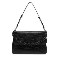 Torebka Just Cavalli. Czarne torebki do ręki damskie Just Cavalli, bez wzorów, klasyczne, bez dodatków. Za 969.99 zł.