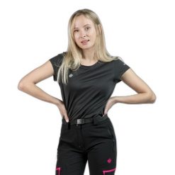 Koszulka damska Izas Creus. Czarne koszulki sportowe damskie IZAS, m, bez wzorów, sportowe, bez kołnierzyka. W wyprzedaży za 113.00 zł.