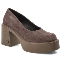 Brązowe Półbuty Karino Eleganckie Obuwie Damskie Na Obcasie. Brązowe półbuty damskie Karino, z aplikacjami, z weluru, eleganckie, bez obcasa, na obcasie, bez zapięcia. Za 424.99 zł.