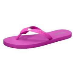 Sandały ADIDAS KEITAKI ALPHA Fioletowy. Fioletowe klapki damskie Adidas, bez wzorów, z gumy, sportowe, bez obcasa. Za 54.00 zł.