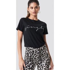 NA-KD Trend T-shirt basic Single - Black. T-shirty damskie marki NA-KD Trend. Za 72.95 zł.