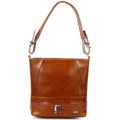 Torebka skórzana na ramię DAN-A T332A camel. Brązowe torby na ramię damskie DAN-A, bez wzorów, ze skóry, eleganckie, bez dodatków. Za 259.99 zł.