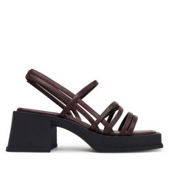 Sandały Vagabond Shoemakers. Czerwone sandały damskie Vagabond Shoemakers, bez wzorów, bez obcasa, na słupku, bez zapięcia. Za 359.99 zł.