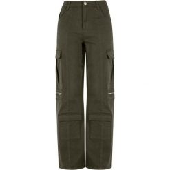 Spodnie Damskie Utility Twill Stretch Loose Cargo Trousers. Brązowe spodnie sportowe damskie Urban Classics, bez wzorów. Za 187.99 zł.