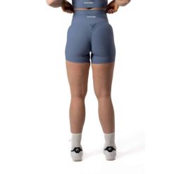 Damskie szorty bezszwowe prążkowane z efektem scrunch – błękitny. Niebieskie szorty sportowe damskie AESTHETIC WOLF, xs, bez wzorów, z dzianiny, na fitness i siłownię. Za 99.99 zł.