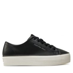 Tenisówki Calvin Klein Jeans. Czarne trampki i tenisówki damskie Calvin Klein Jeans, bez wzorów, z jeansu, bez zapięcia. Za 239.99 zł.