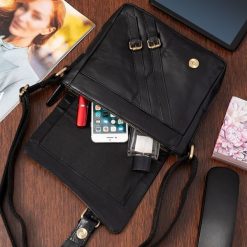 Torba męska skórzana na ramię zgrabna czarna elegancka Beltimore N03. Czarne torby na ramię męskie bez wzorów, eleganckie, na ramię. Za 299.90 zł.