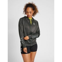 Damska bluza z kapturem Hummel action. Czarne bluzy damskie Hummel, l, bez wzorów, z kapturem. Za 191.00 zł.