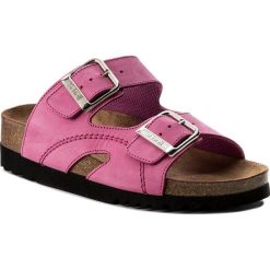 Klapki SCHOLL - Moldava Wedge Ad F25081 1026 360 Fuchsia. Czerwone klapki damskie Scholl, z nubiku. W wyprzedaży za 209.00 zł.
