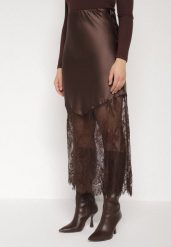 Brązowa Satynowa Spódnica Ozdobiona Koronką Milori. Brązowe spódnice damskie Born2be, na lato, l, z aplikacjami, z koronki, biznesowe, maxi. Za 89.99 zł.
