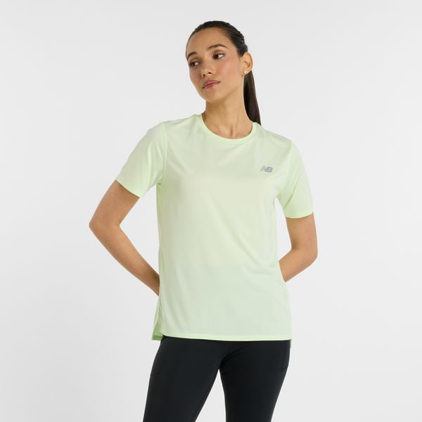 Koszulka damska New Balance WT41222MEW – miętowa. Zielone koszulki sportowe damskie New Balance, s, bez wzorów, z materiału, eleganckie, bez kołnierzyka. Za 99.99 zł.