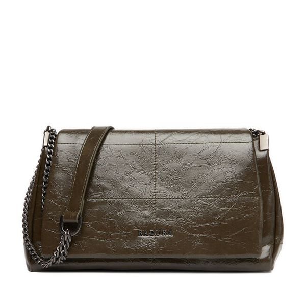 Torebka Badura. Brązowe torebki do ręki damskie Badura, bez wzorów, klasyczne, bez dodatków. Za 229.99 zł.