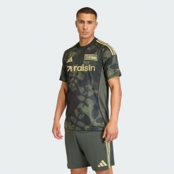 Koszulka 1. FC Union Berlin 25/26 Away. Szare koszulki sportowe męskie Adidas, bez wzorów, bez kołnierzyka, bez ramiączek, do piłki nożnej. Za 439.00 zł.