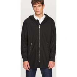 Długa bluza z kapturem - Czarny. Bluzy męskie marki Reserved. W wyprzedaży za 39.99 zł.