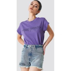 Cheap Monday Szorty Donna Pixel Blue - Blue. Niebieskie szorty damskie Cheap Monday, z denimu. Za 181.95 zł.