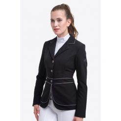 Kurtka pokazowa Softshell damska Venice - Double Front Panel Technology. Czarne kurtki damskie CAVALLIERA, s, bez wzorów, z softshellu, bez kaptura. W wyprzedaży za 1,021.50 zł.
